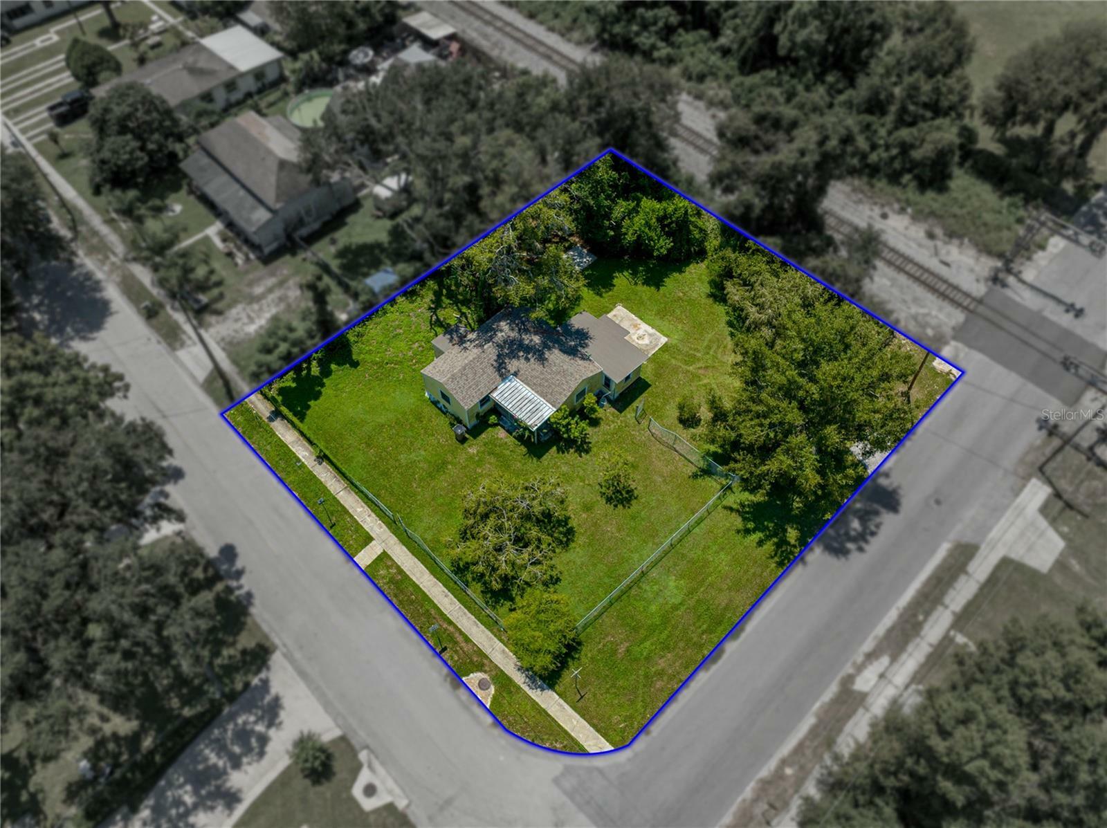 Property Photo:  1115 S Virginia Avenue  FL 33830 