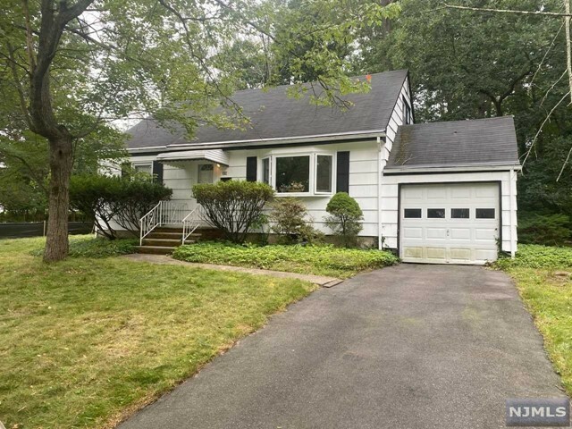 Property Photo: 39 Manor Road NJ 07039