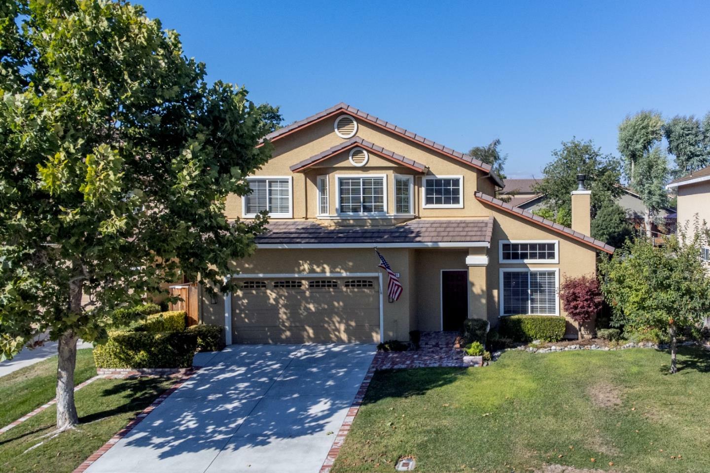 1581 Mimosa Street  Hollister CA 95023 photo