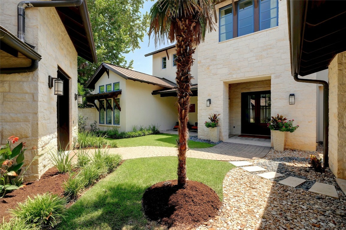 Property Photo:  6901 Greenshores Drive 4  TX 78730 