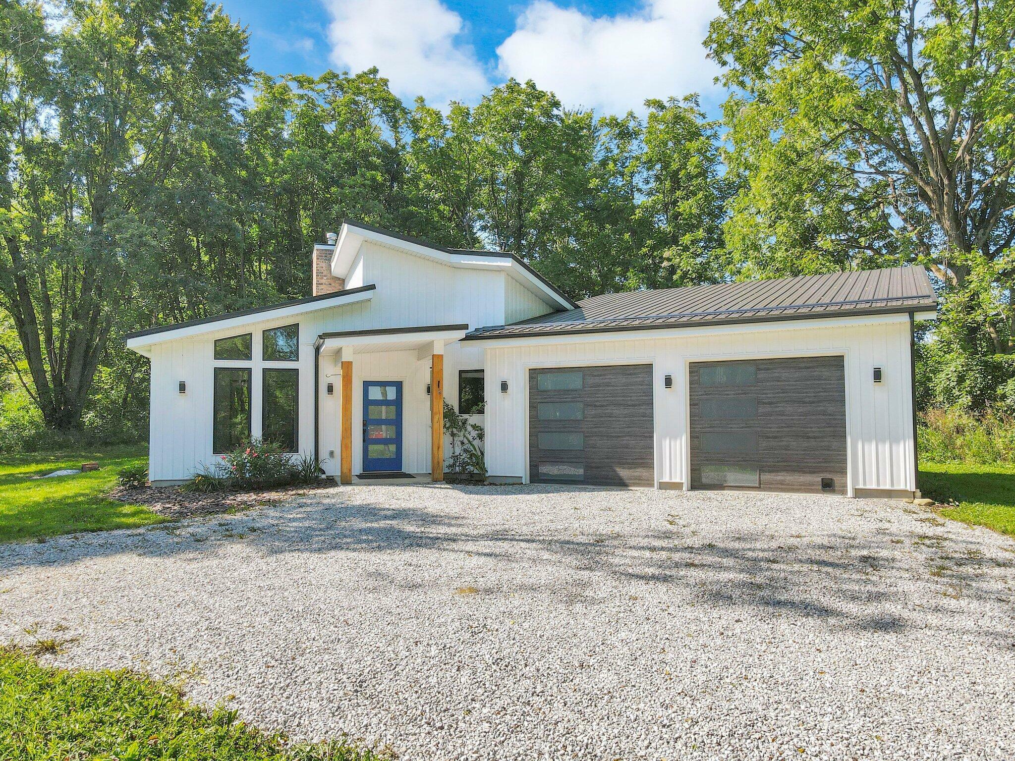 Property Photo: 6320 Bishop Road OH 43011