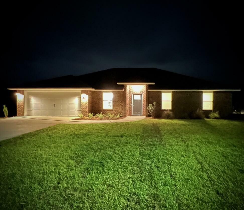 Property Photo:  5302 Moore Loop  FL 32536 