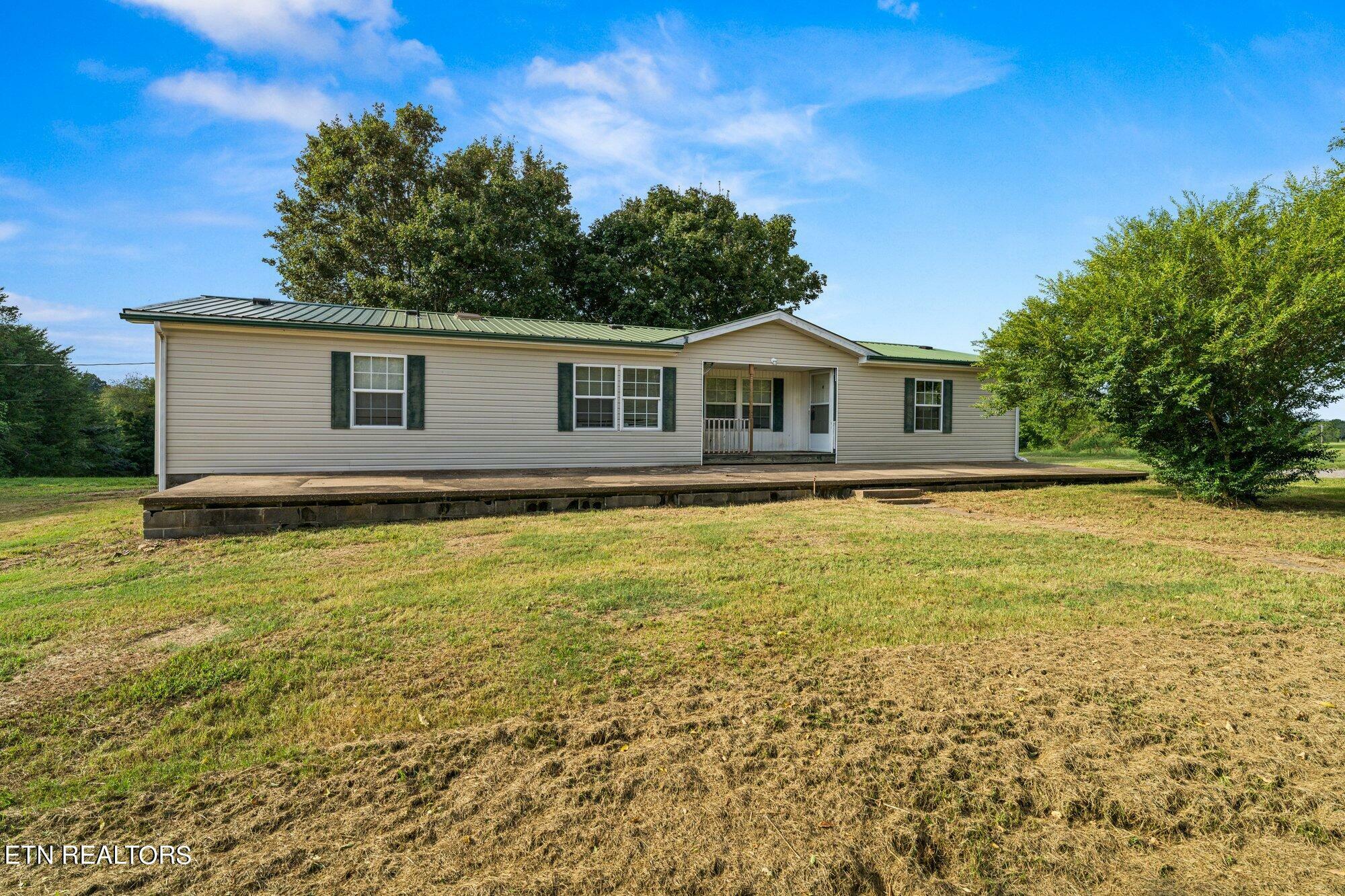 Property Photo:  114 County Road 851  TN 37331 