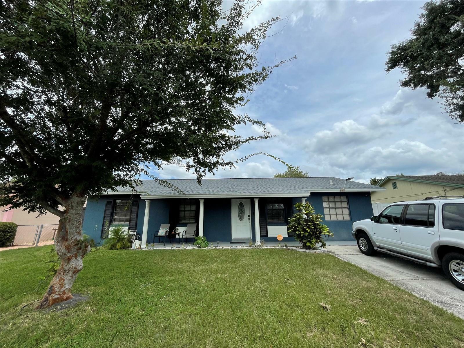 Property Photo:  2911 Grandola Drive  FL 32811 