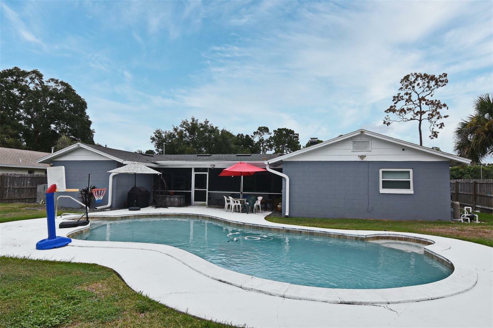 Property Photo: 118 Sweetbriar Branch FL 32750