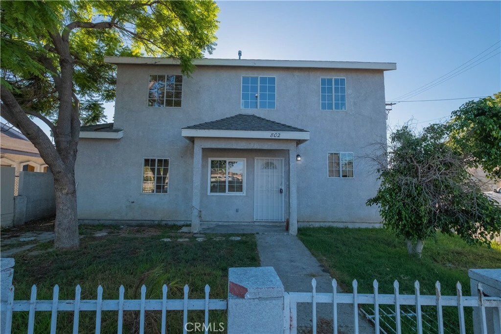 Property Photo:  802 W 134th Street  CA 90222 