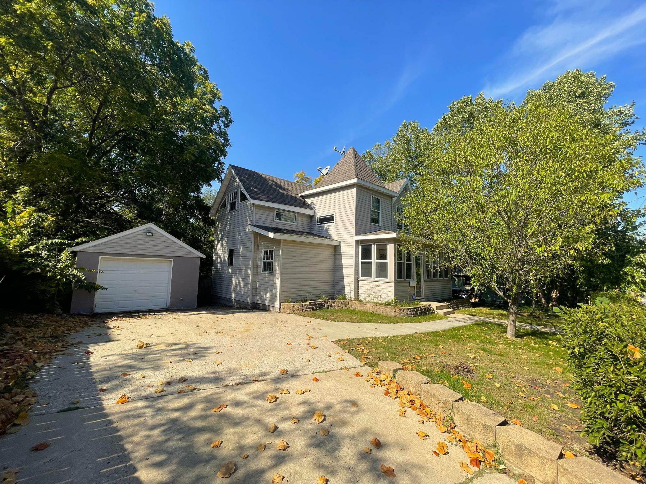 Property Photo: 812 Water Street S MN 55057