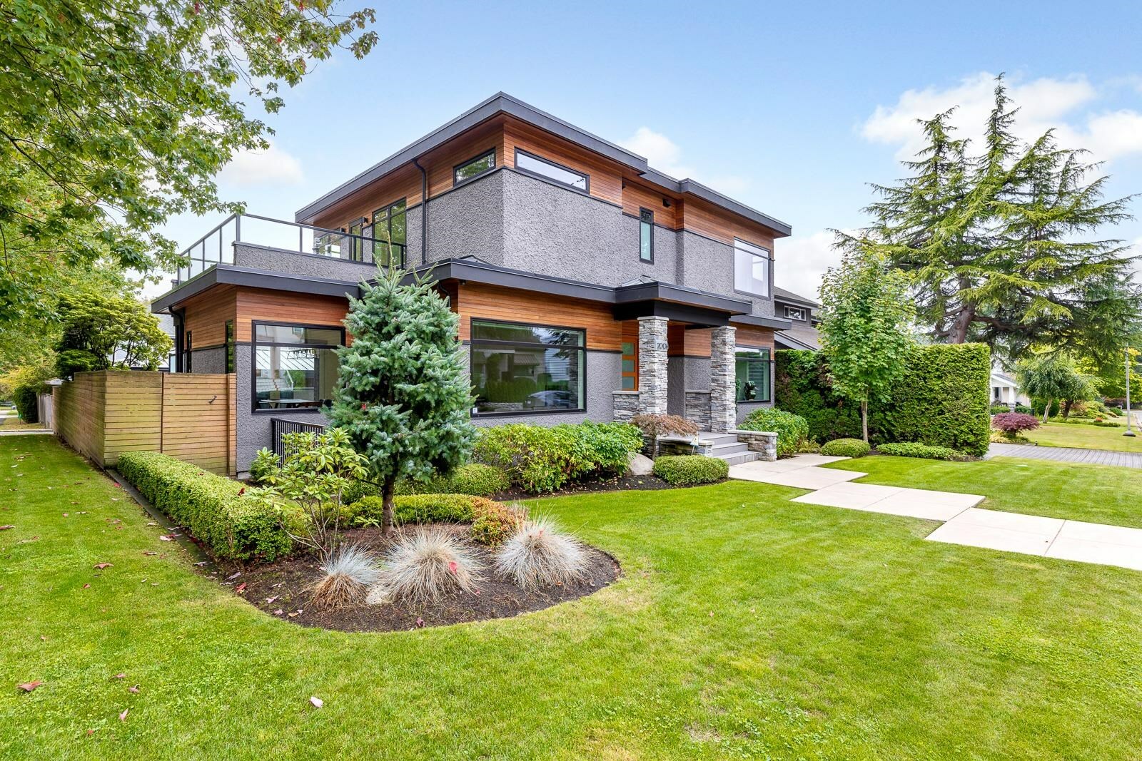 Property Photo: 2008 W 58th Avenue BC V6P1X4