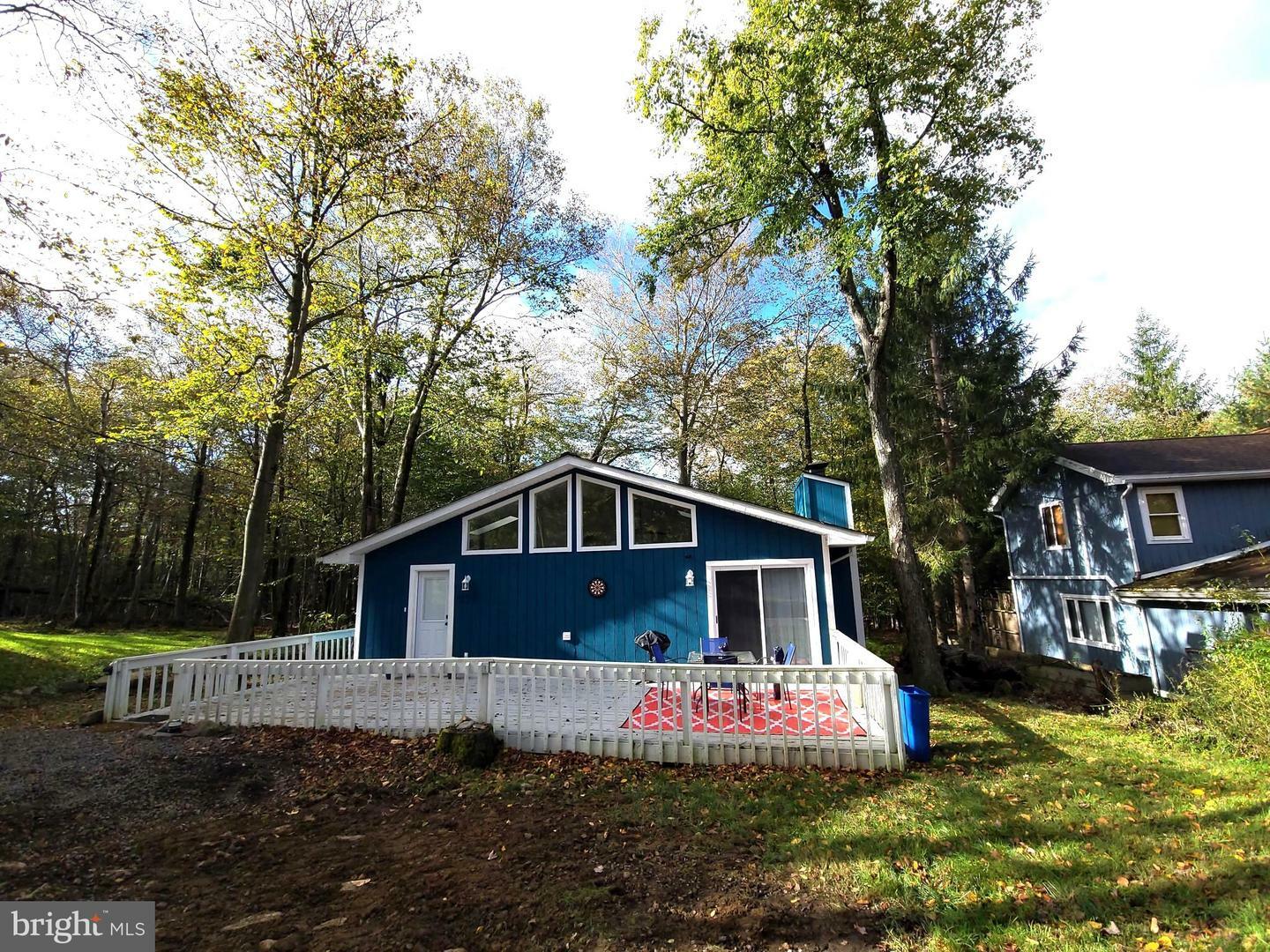 Property Photo:  3142 Carobeth Drive  PA 18466 