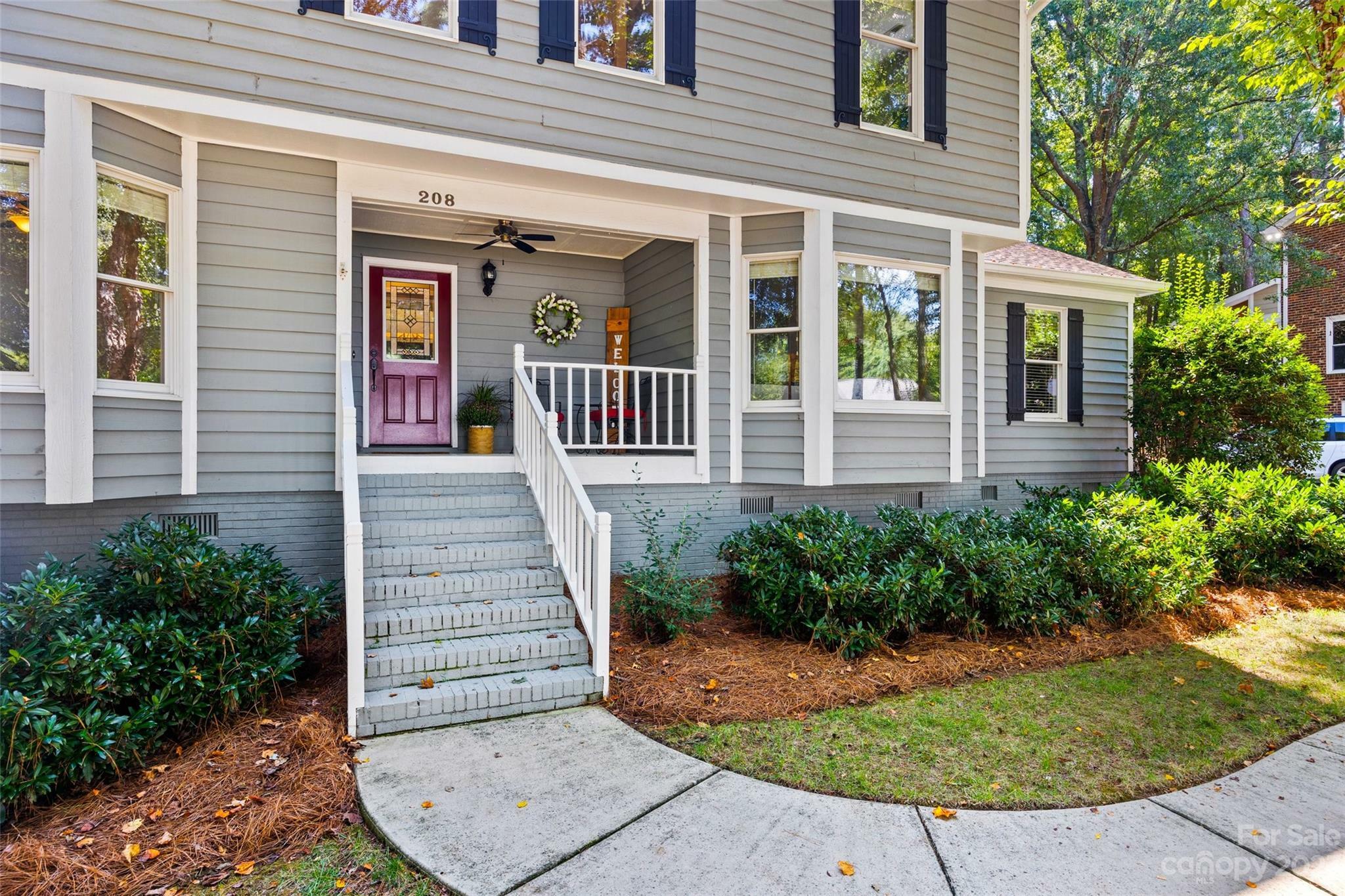 Property Photo: 208 Sardis Grove Lane NC 28105