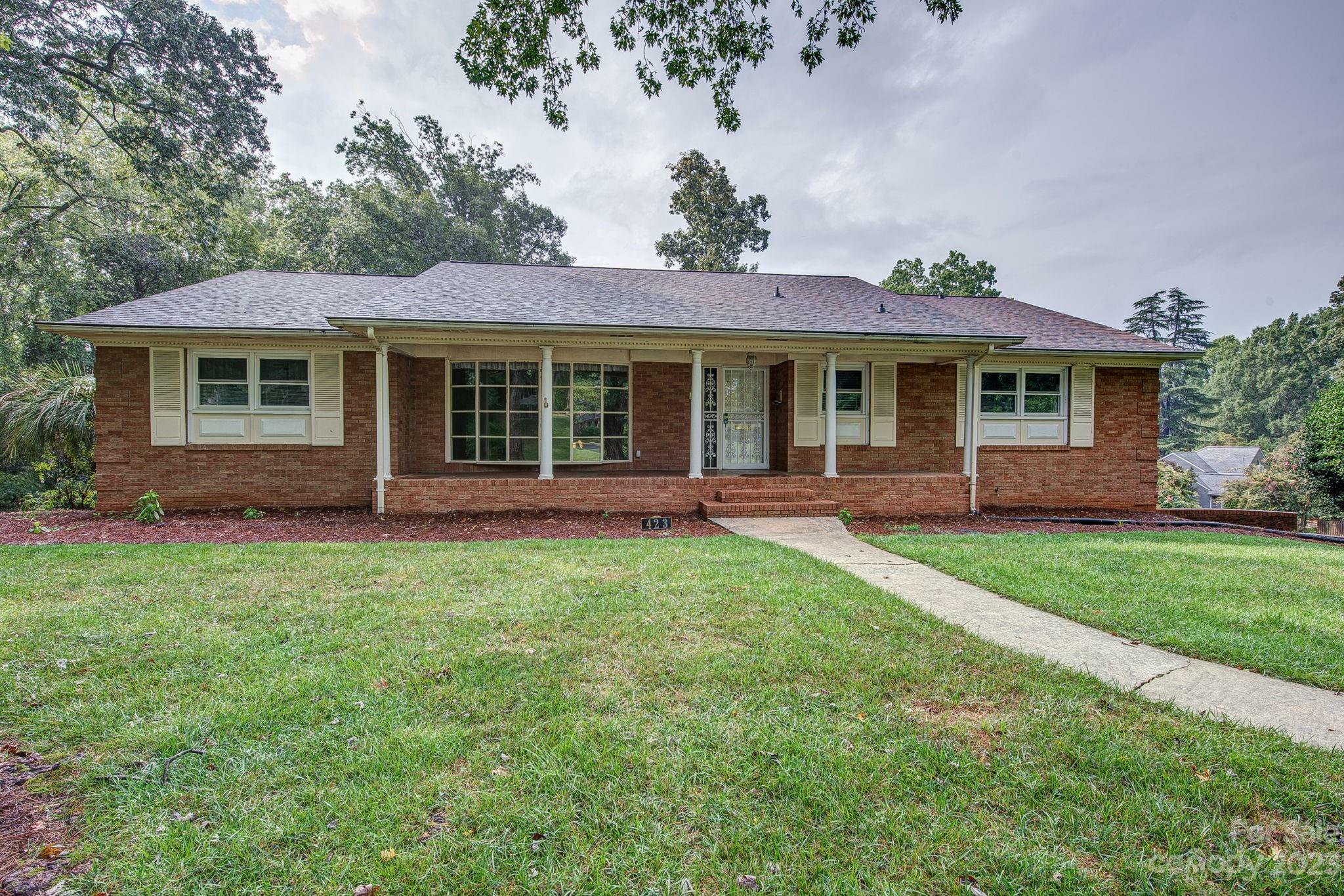 Property Photo:  423 Manning Drive  NC 28209 