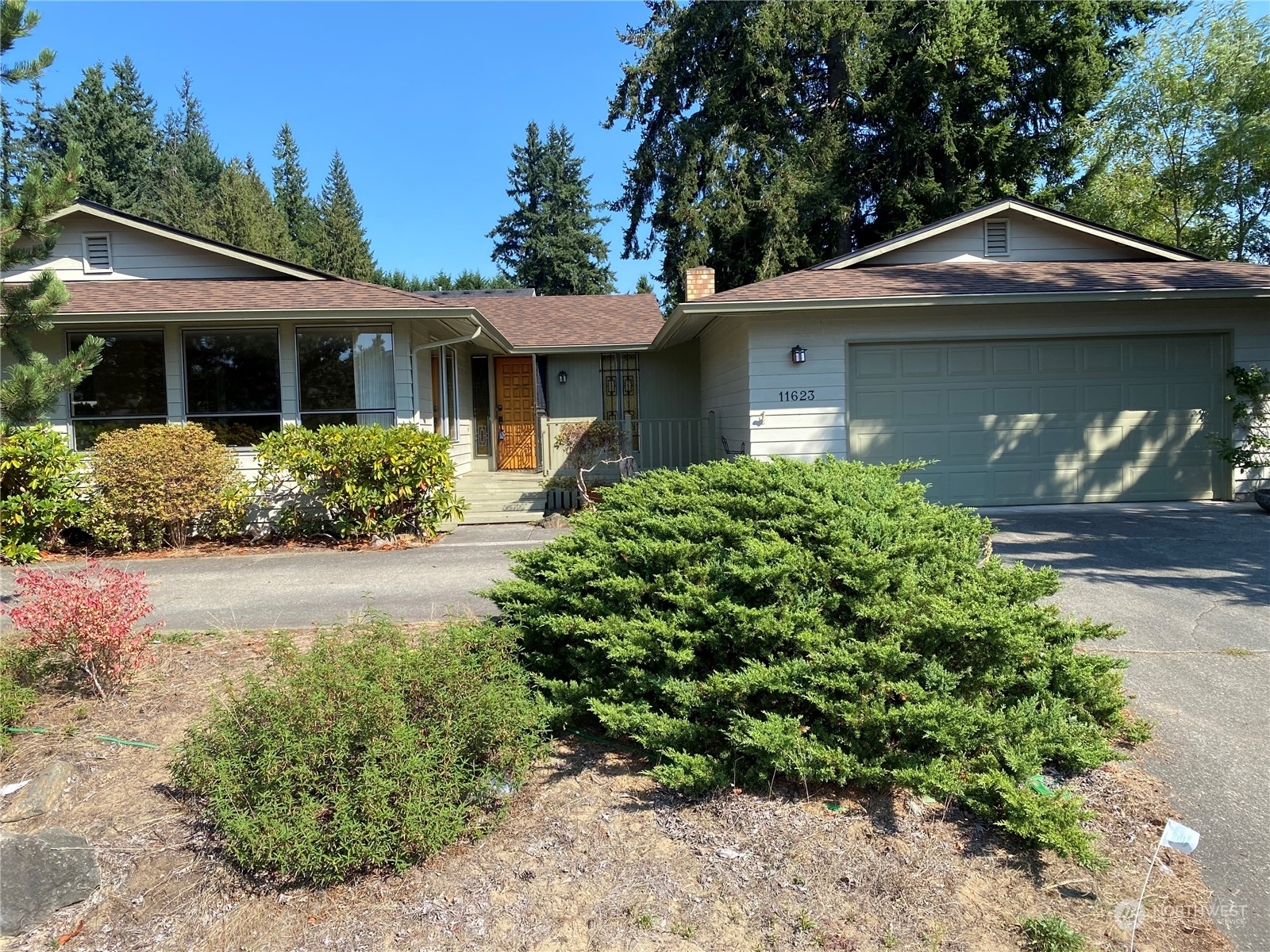 Property Photo:  11623 46th Avenue NE  WA 98271 