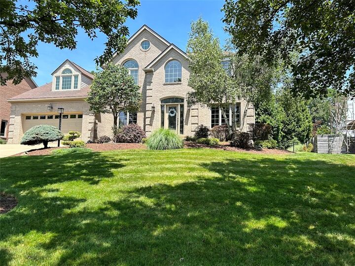 5756 Happy Hills Drive  Bethel Park PA 15102 photo
