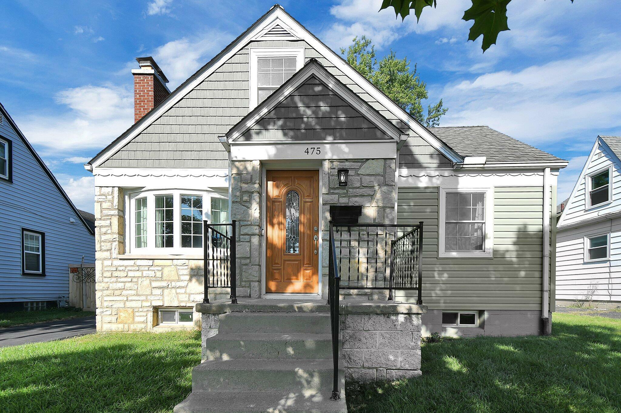Property Photo: 475 Demorest Road OH 43204