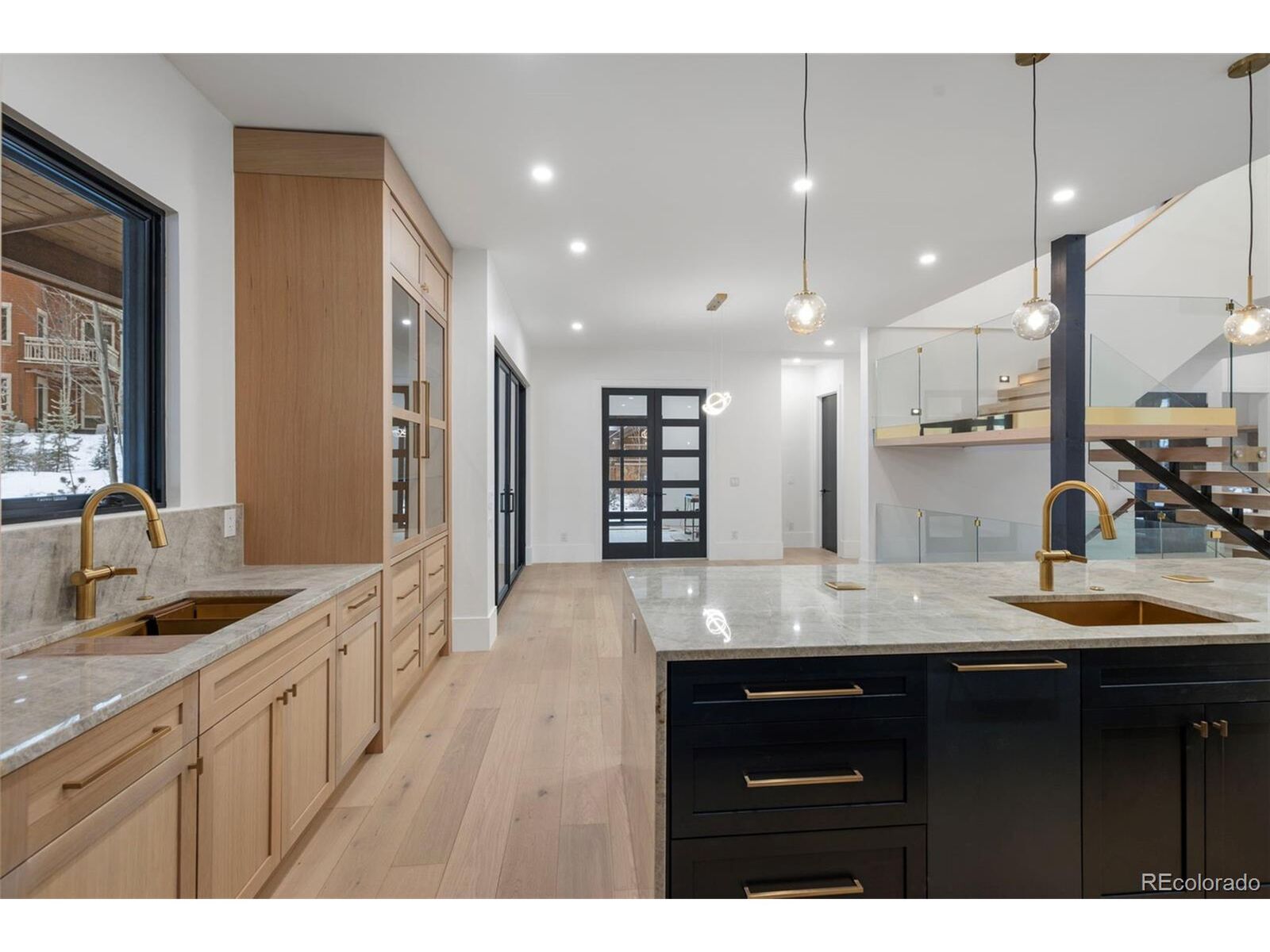 Property Photo: 16 Wolf Rock Rd CO 80435