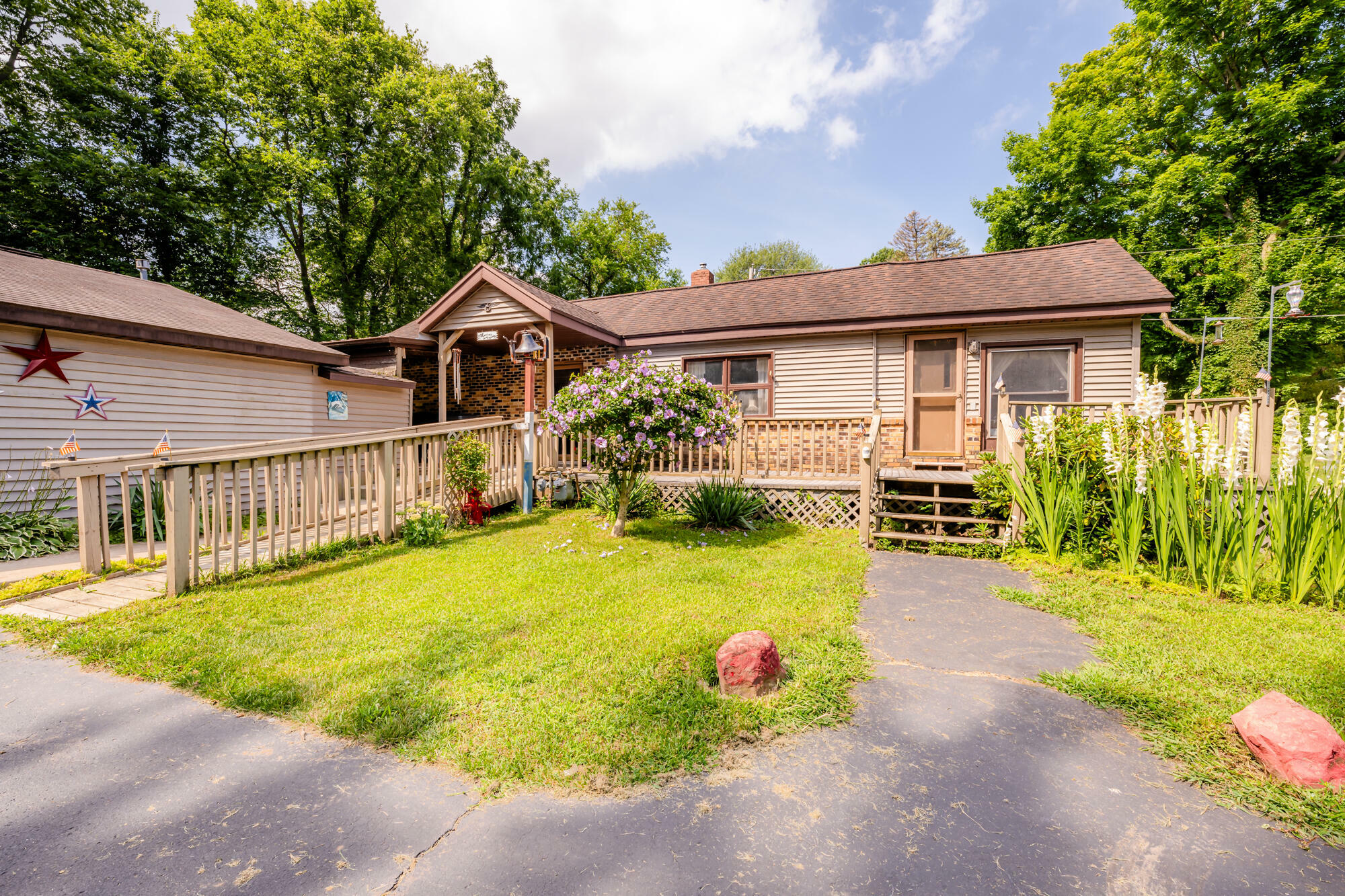 Property Photo: 9524 Red Arrow Highway MI 49098