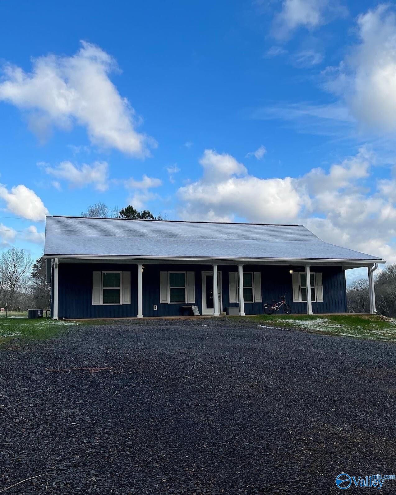 Home for sale in Gaylesville 4105 County Road 80, Gaylesville, AL 35973