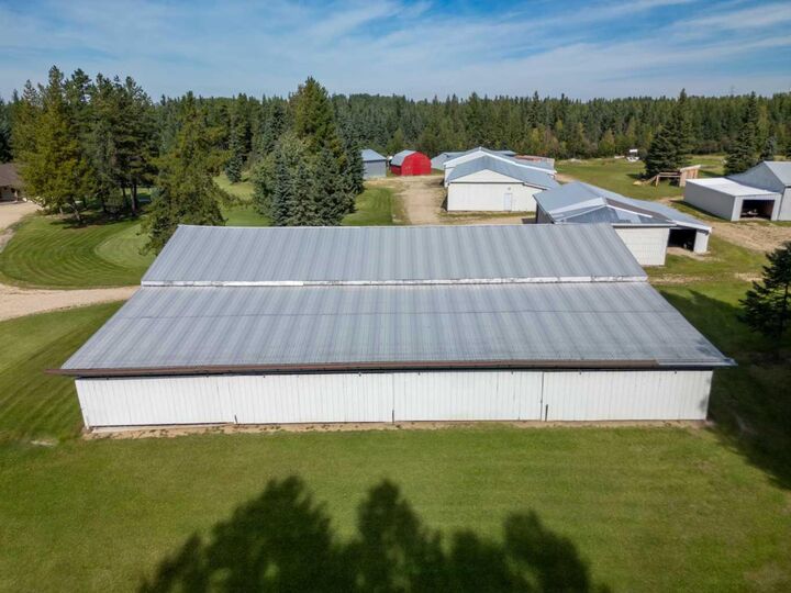Photo de la propriété: 590063 Range Road 113A 2 AB T7S 1N9