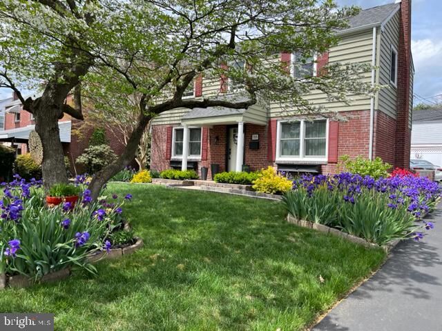 Property Photo:  118 Glen Arbor Road  PA 19083 