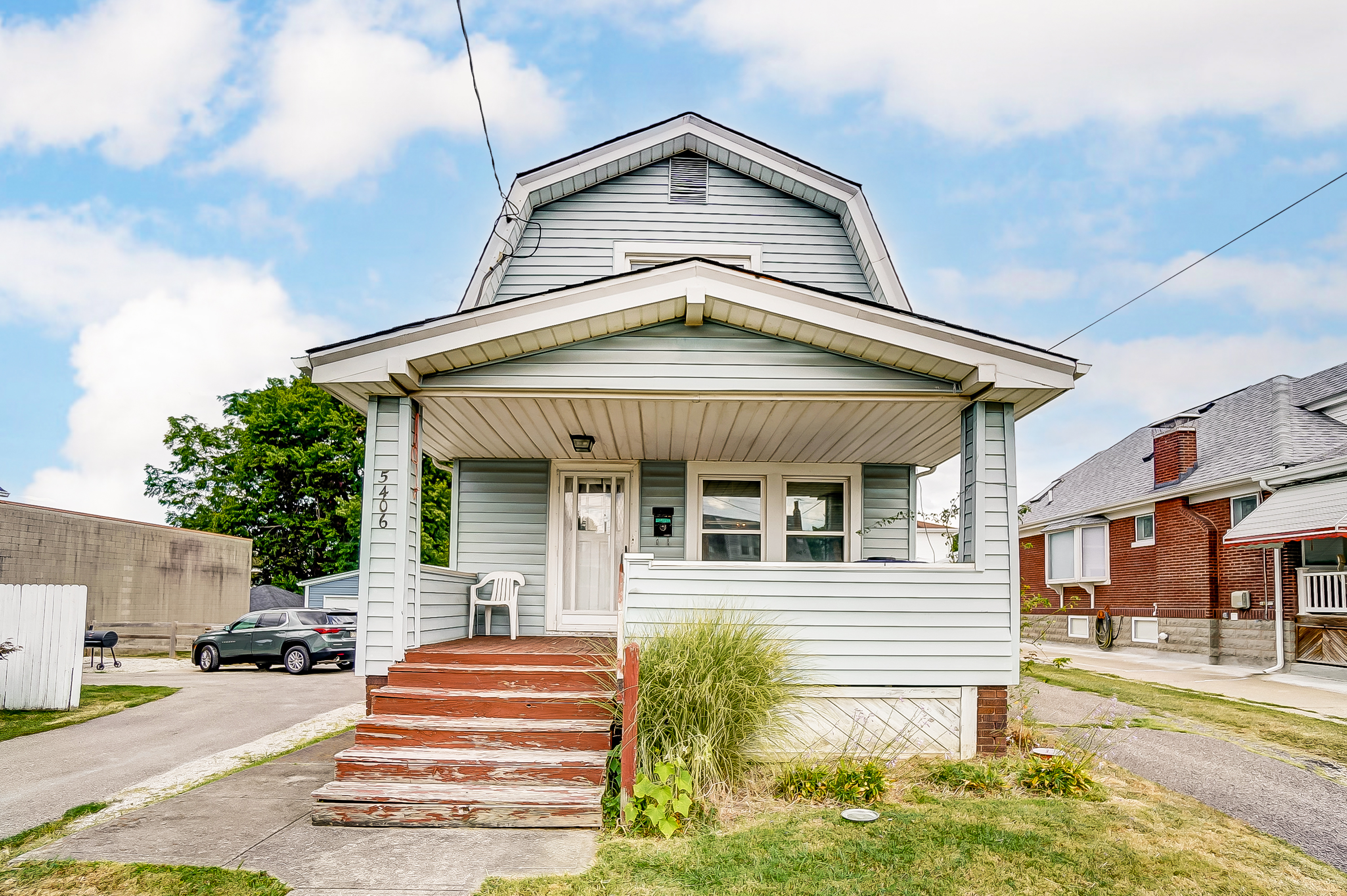 Property Photo:  5406 Carthage Avenue  OH 45212 