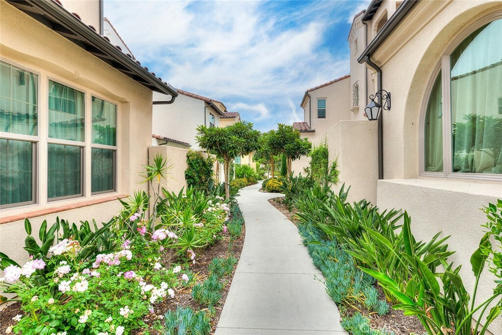 Property Photo: 123 Milky Way CA 92618