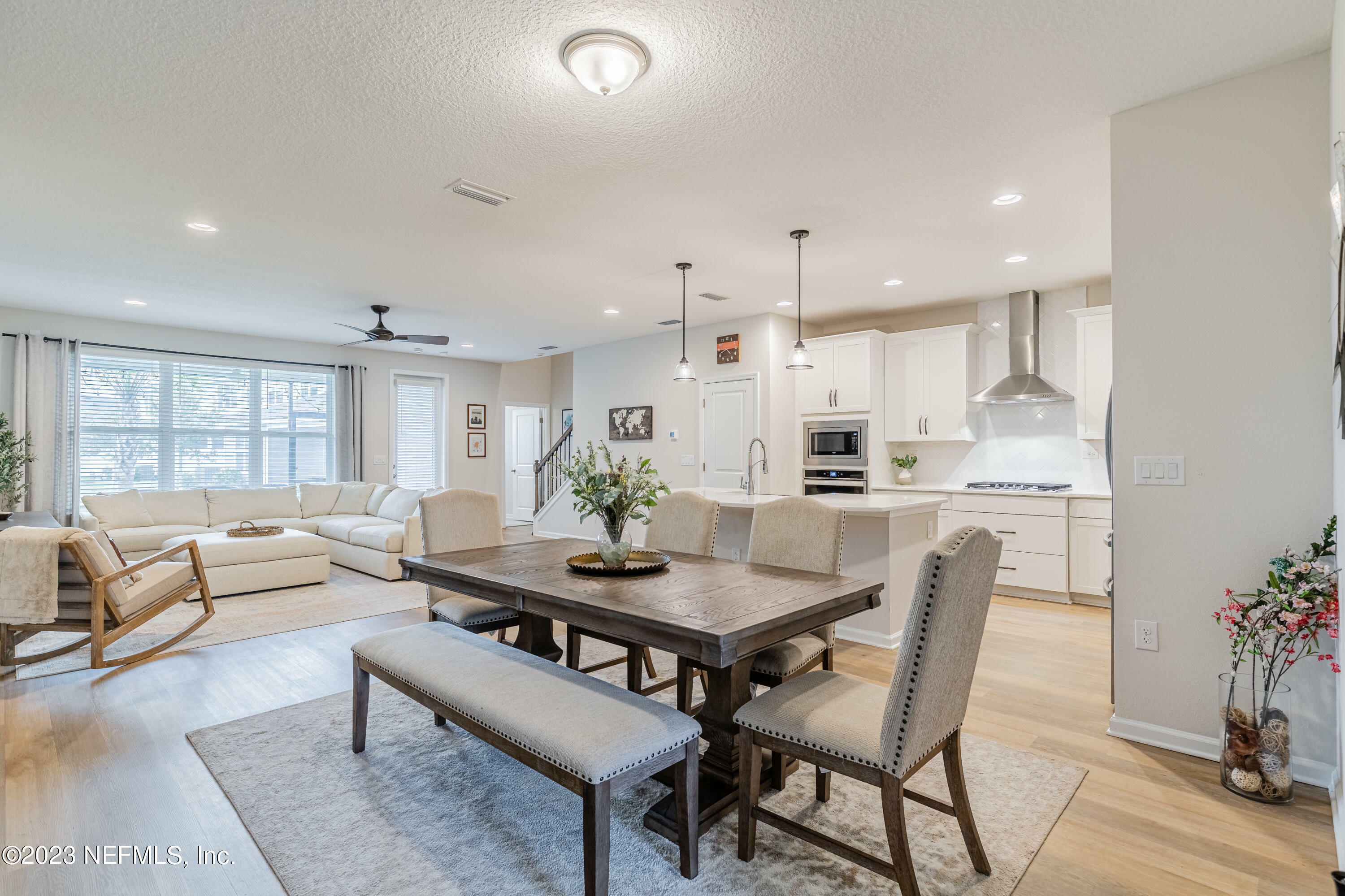 Property Photo: 354 Charlie Way FL 32095