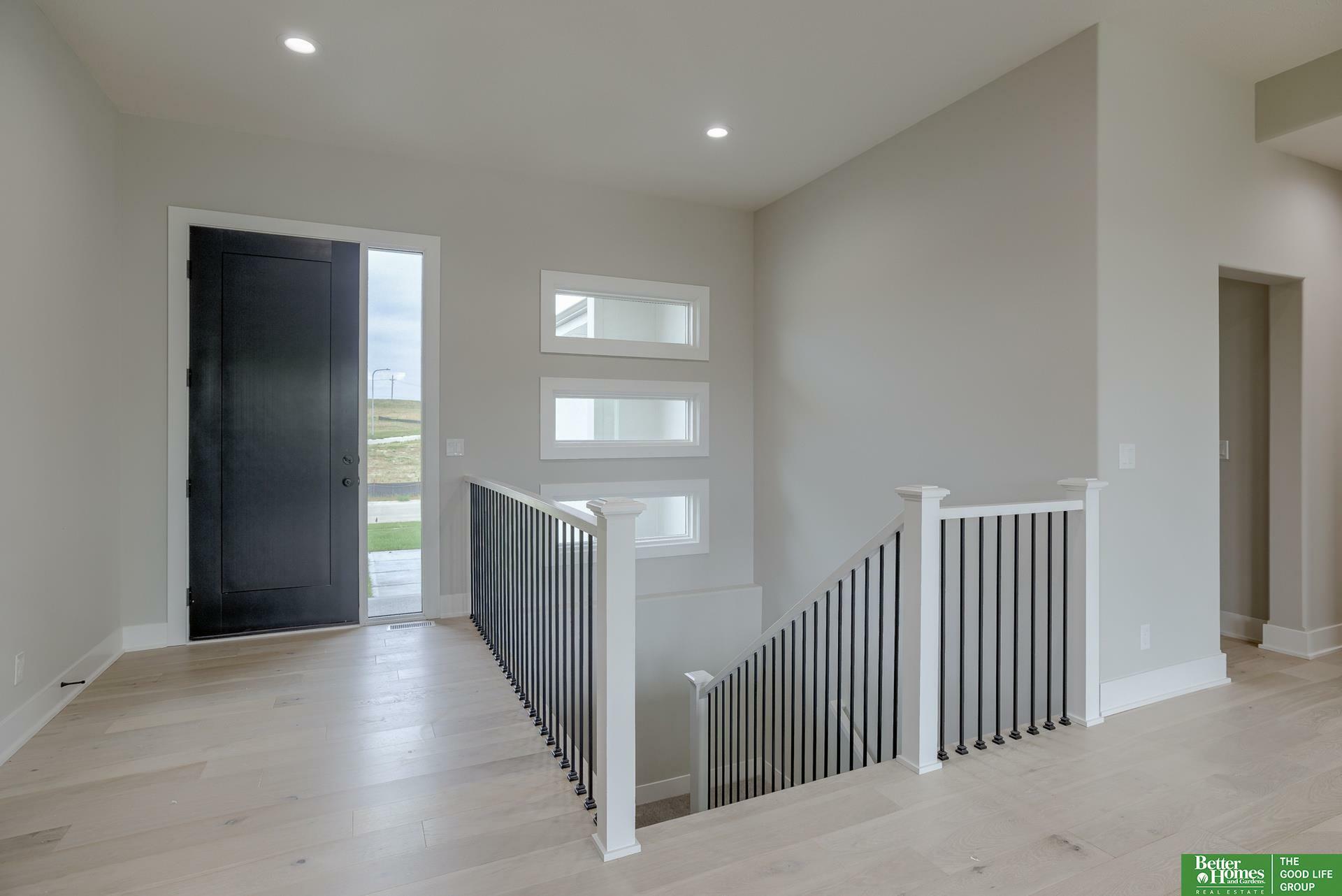 Property Photo: 4535 S 202nd Avenue NE 68135