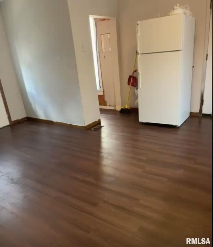 Property Photo: 704 9th Avenue South IA 52732