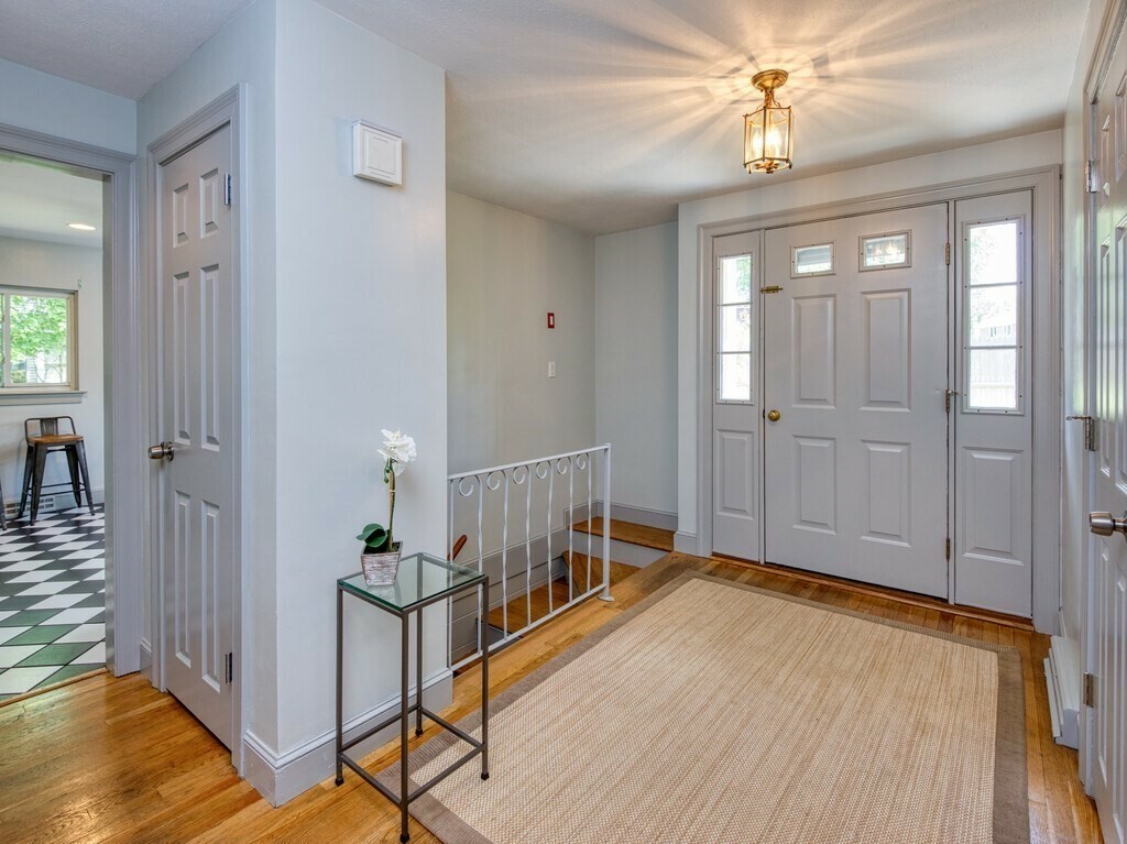 Property Photo:  855 Worcester St  MA 02481 