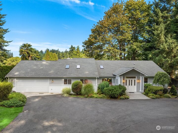 Property Photo:  11302 E Riverside Drive  WA 98011 