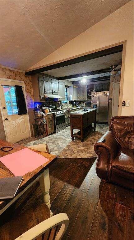 Property Photo: 3810 Menloe Way GA 30039