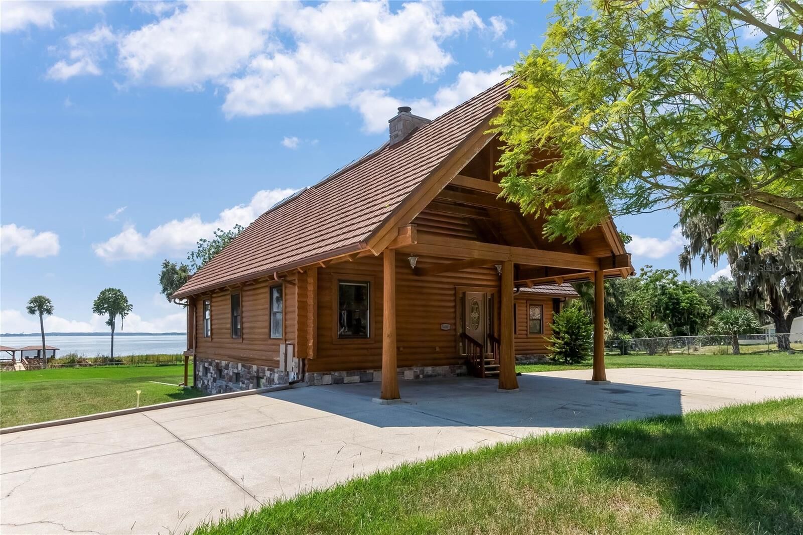 Property Photo:  36001 Treetop Lane  FL 32735