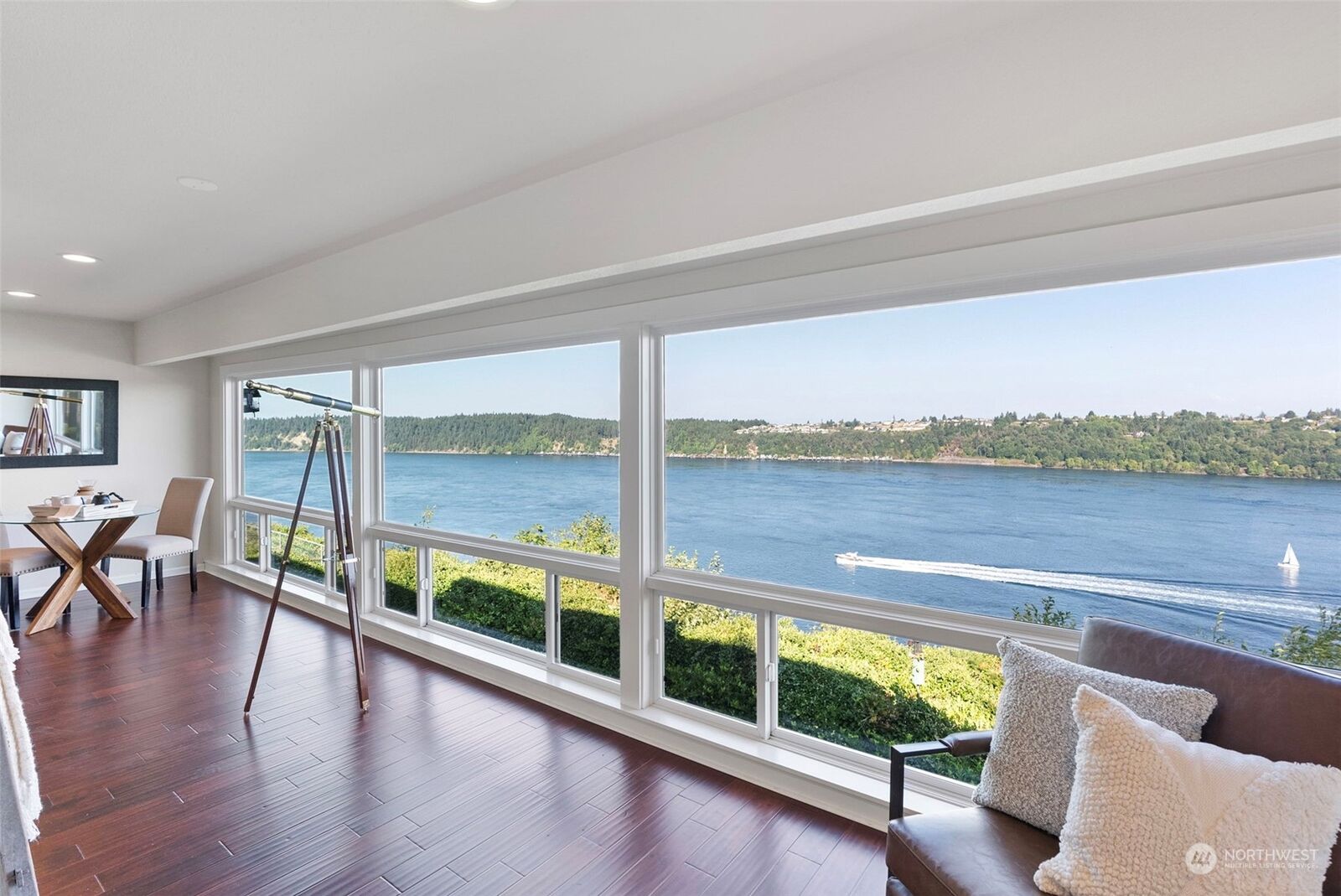 Property Photo:  802  30th Street NW 4-C  WA 98335 