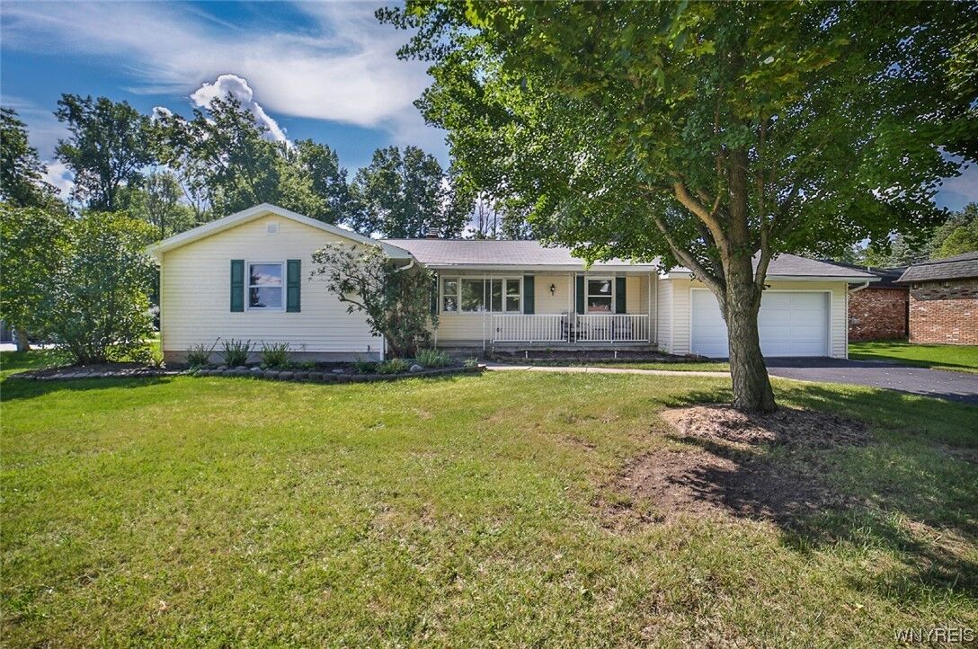 Property Photo: 5124 East River Road NY 14072