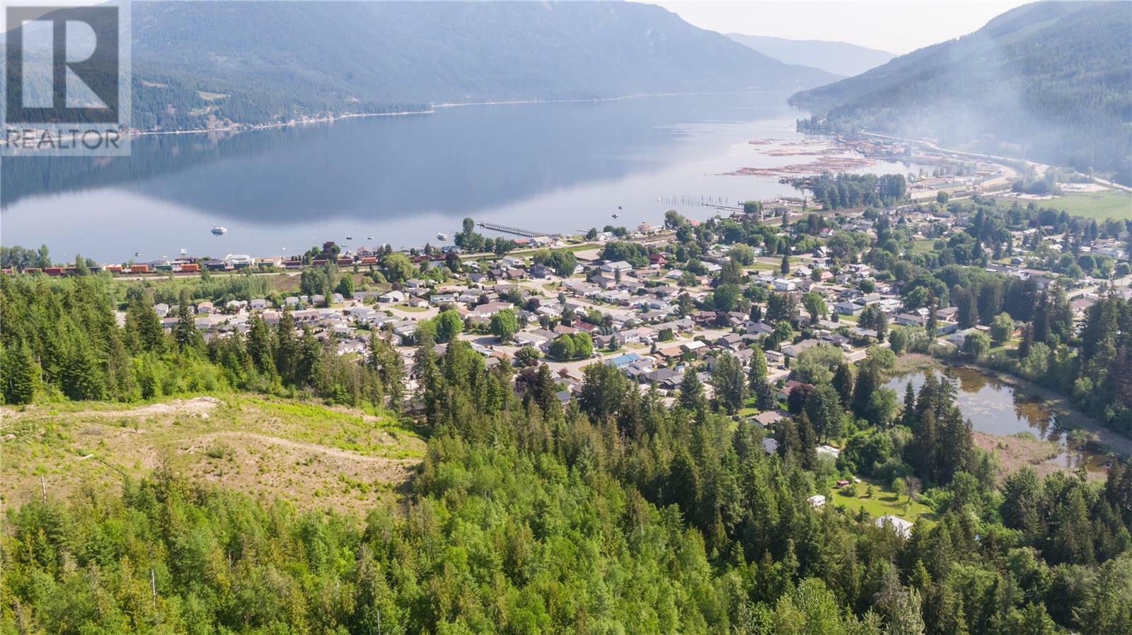 Property Photo: 6810 Park Hill Road Road Northeast Pl5 BC V0E 1K0