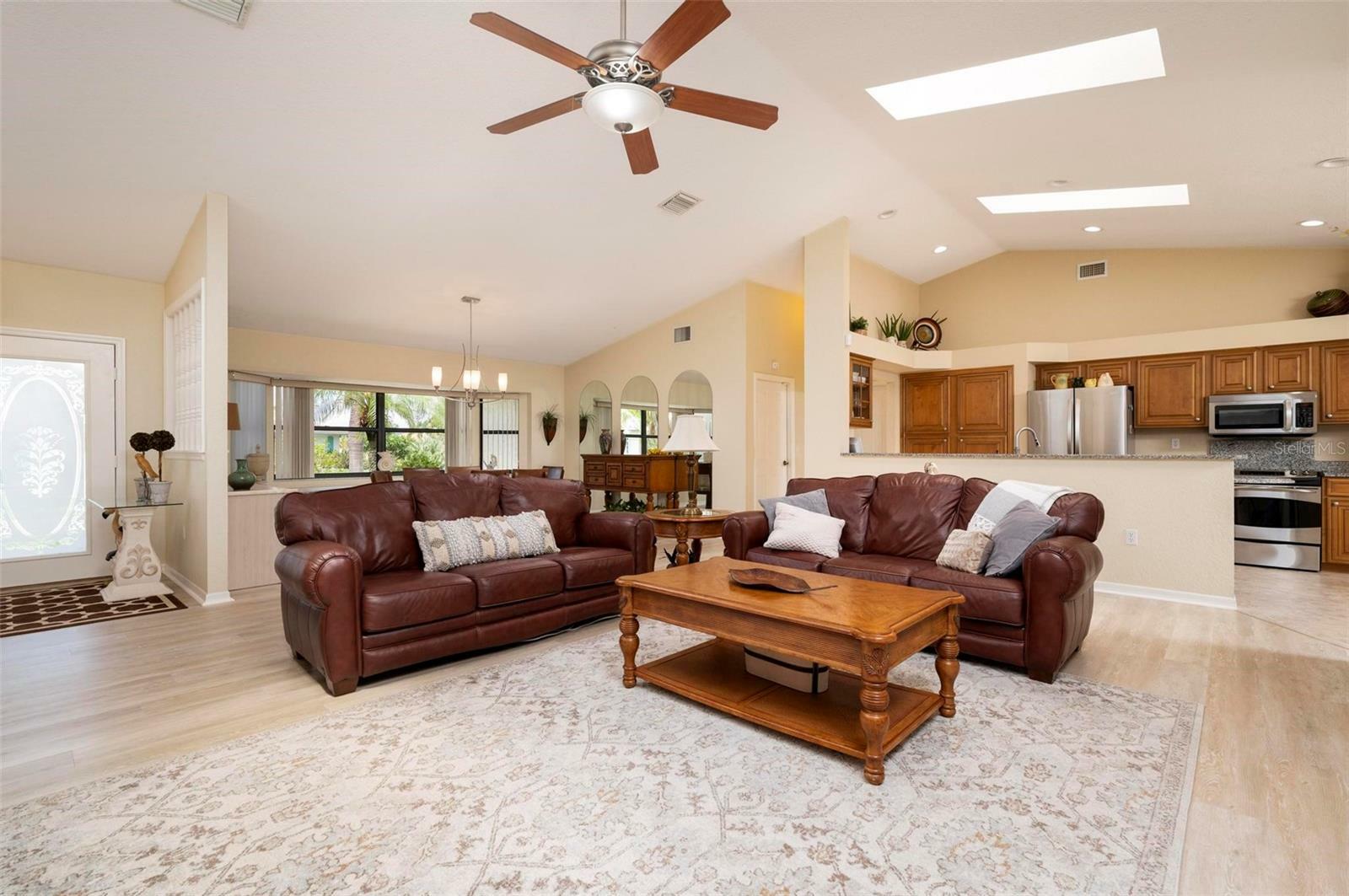 Property Photo:  2505 Rio Tiber Drive  FL 33950 