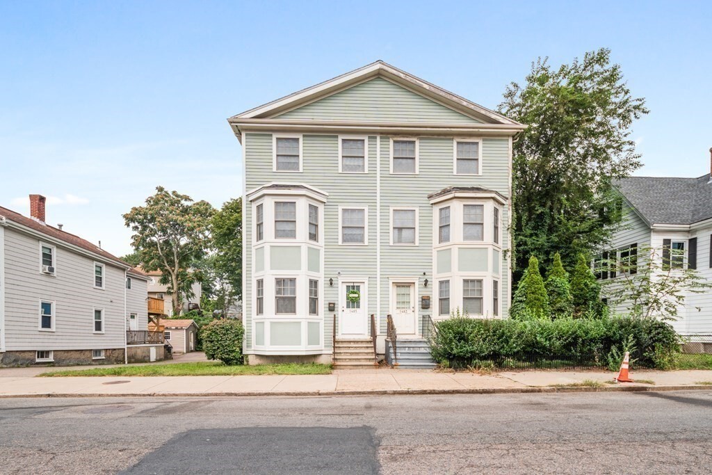 Property Photo: 1485 Hyde Park Ave 1485 MA 02136