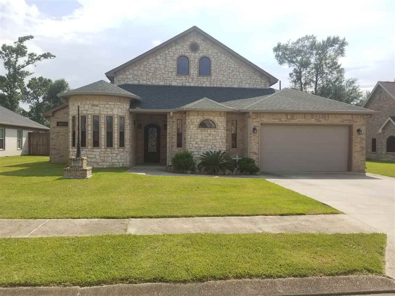 Property Photo:  6030 Queens Court  TX 77630