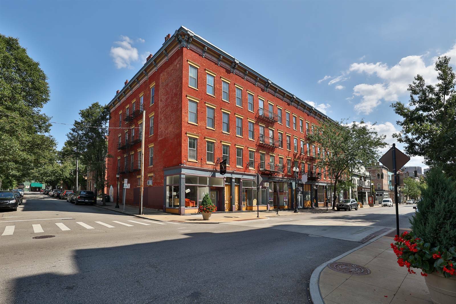 Property Photo: 1420 Main Street OH 45202