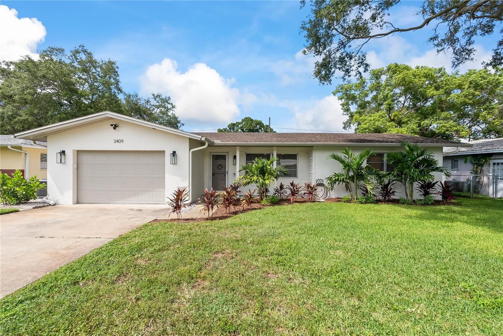 Property Photo:  3409 Keene Park Drive  FL 33771 