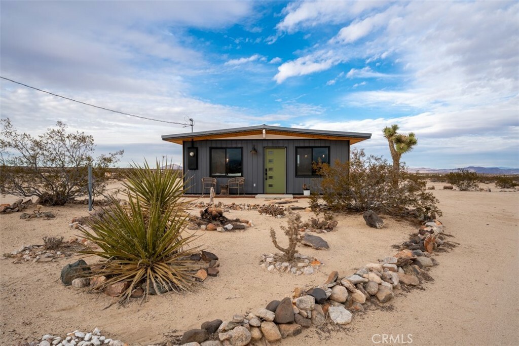 Property Photo:  65154 Hoover Road  CA 92252 