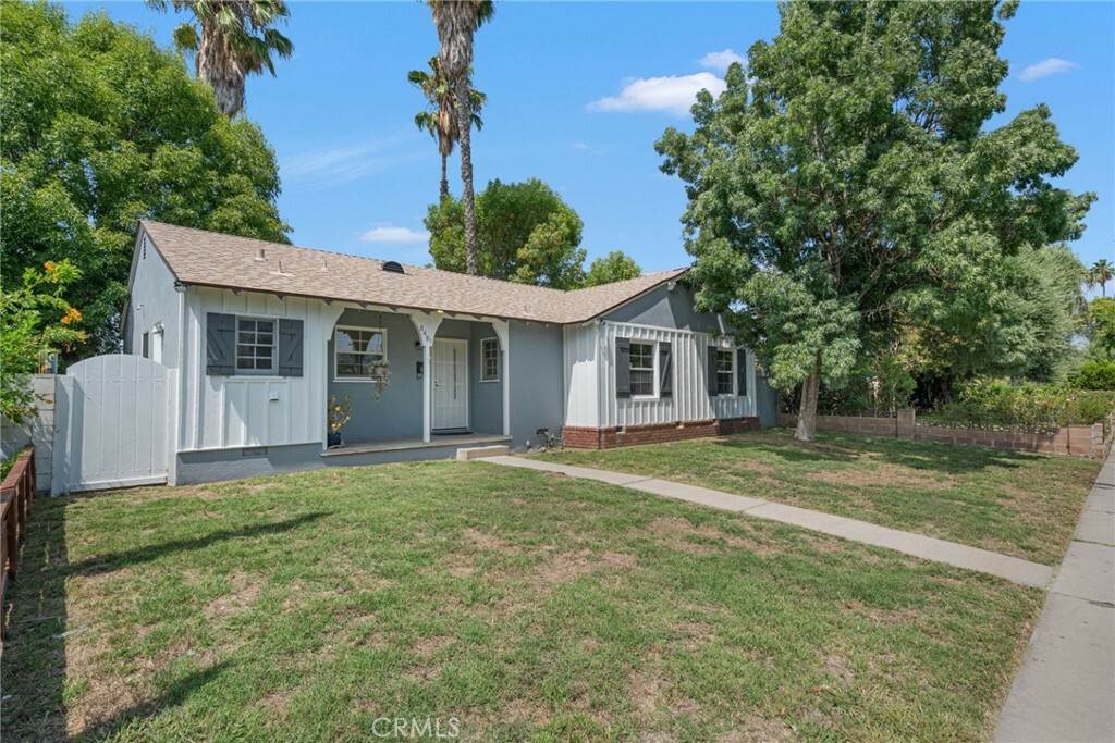 Property Photo:  6461 Winnetka Avenue  CA 91306 