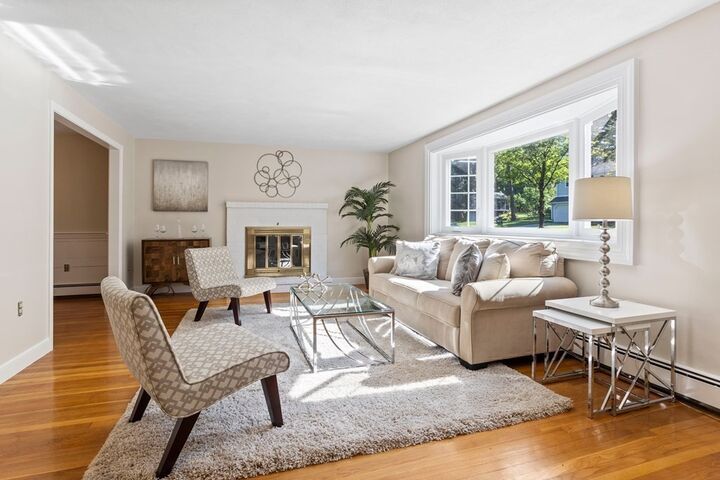 Property Photo:  284 Oak Hill Circle  MA 01742 