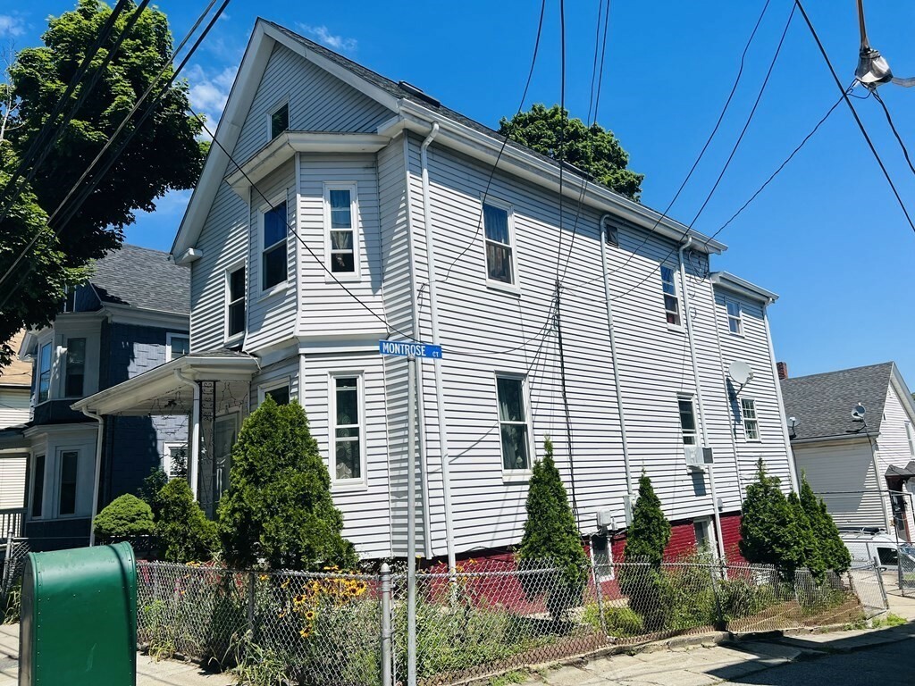 Property Photo: 39 Montrose St 3 MA 02143