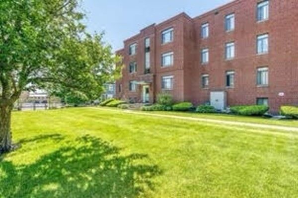 Property Photo:  8 Ashland St 3L  MA 01609 