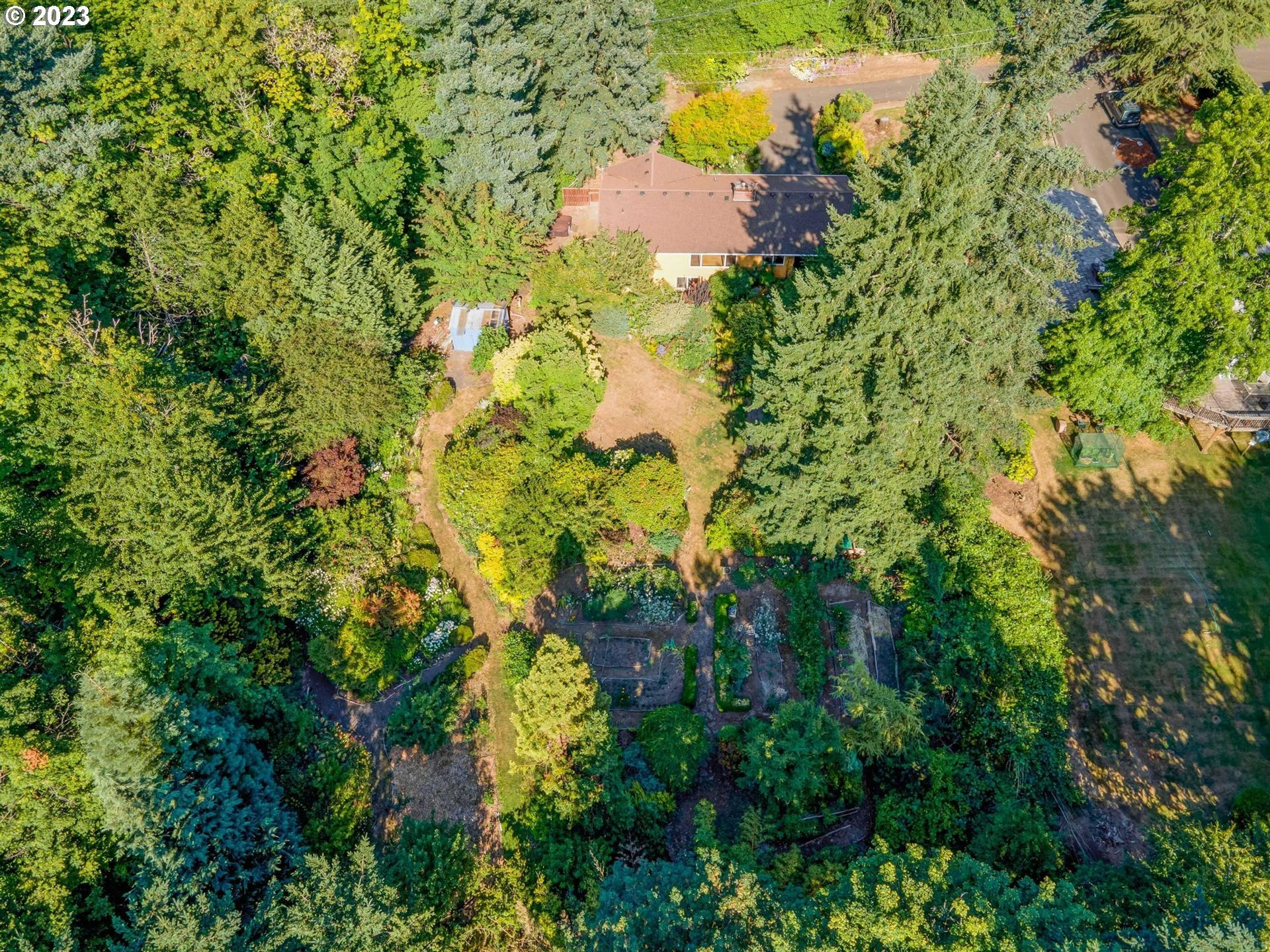 Property Photo: 11547 SW 19th Ave OR 97219