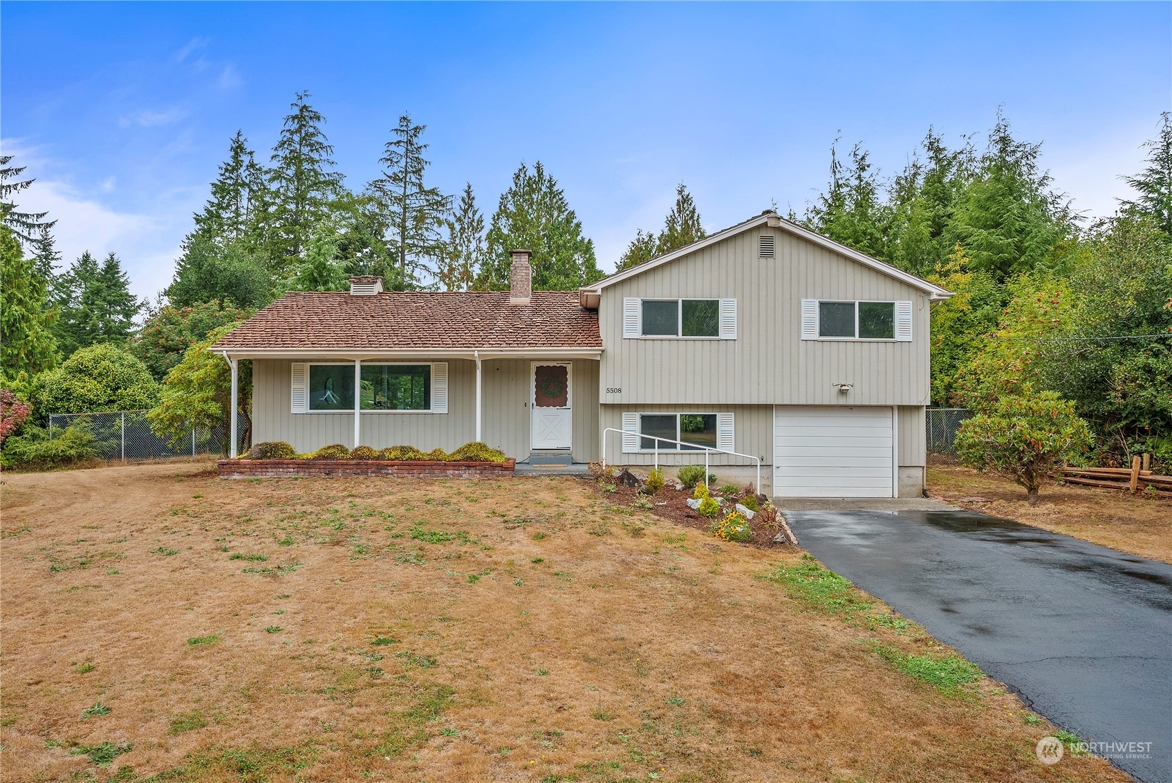 Property Photo:  5508 Alder Glen Road  WA 98520 