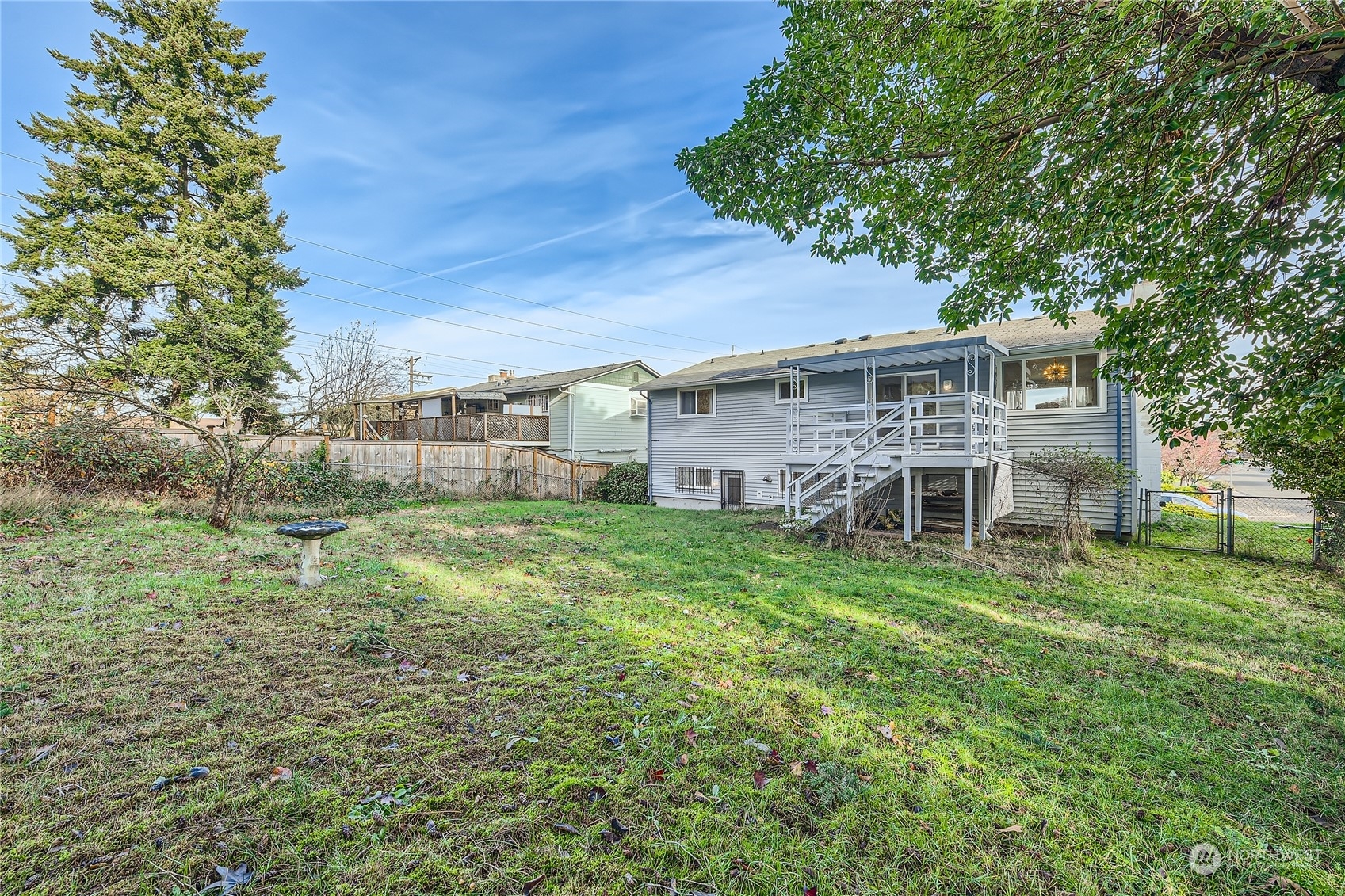 Property Photo:  1308 N Woodlawn St  WA 98406 