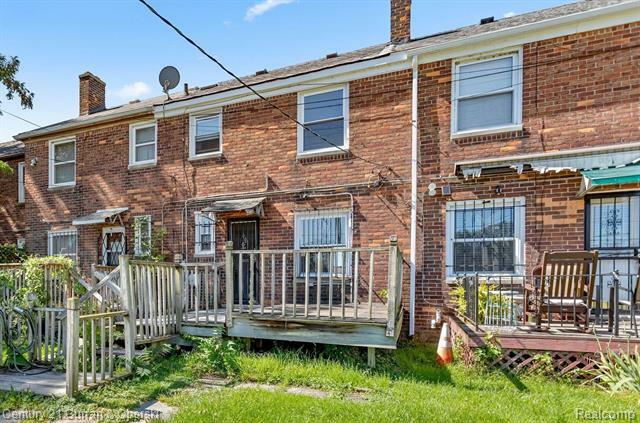 Property Photo: 450 Marquette Drive MI 48214