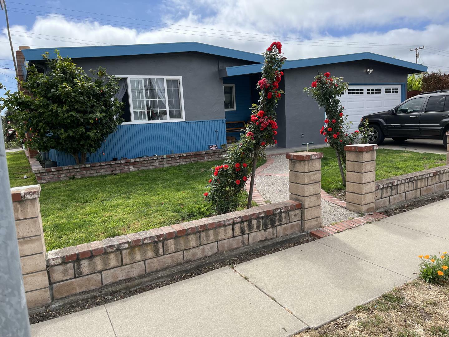 Property Photo:  807 Lemos Avenue  CA 93901 